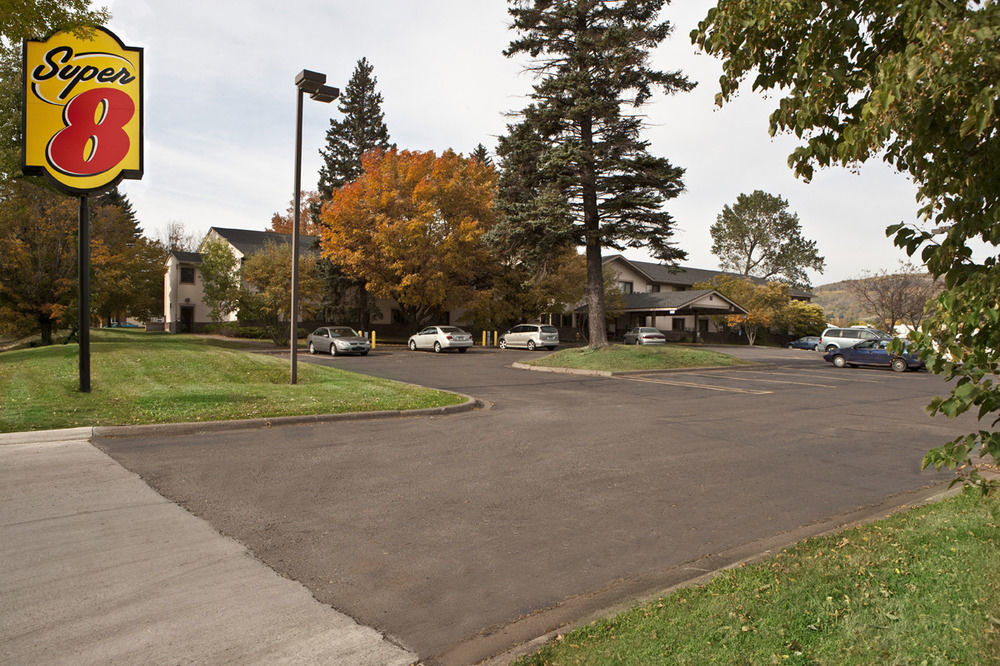 Super 8 By Wyndham Duluth Otel Dış mekan fotoğraf